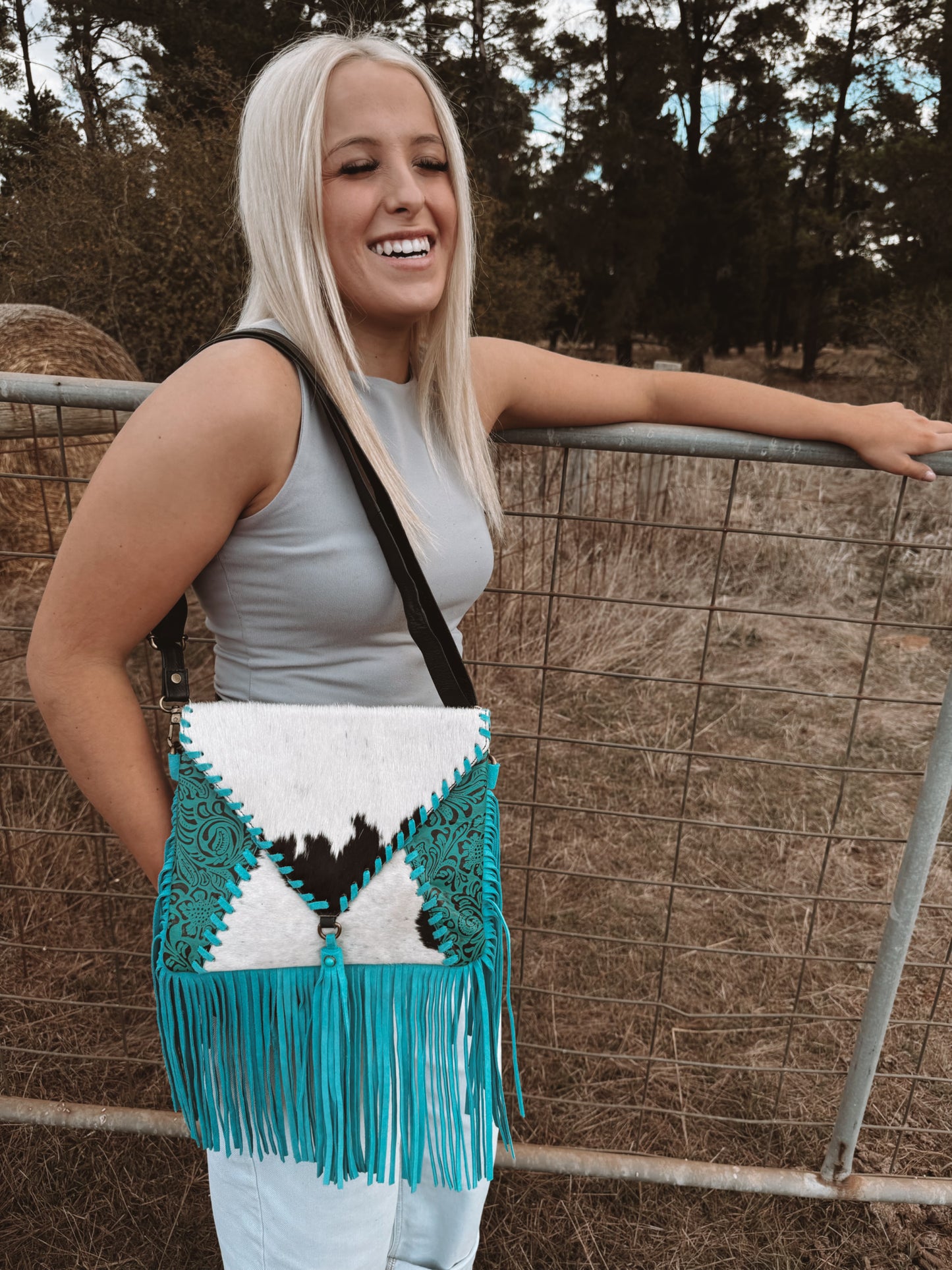 Tully Cowhide Bag White/Black