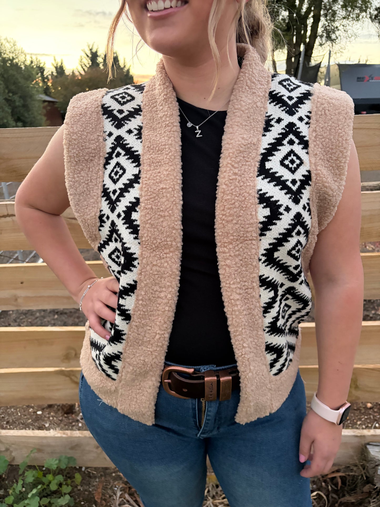 Lainey Aztec Vest Black