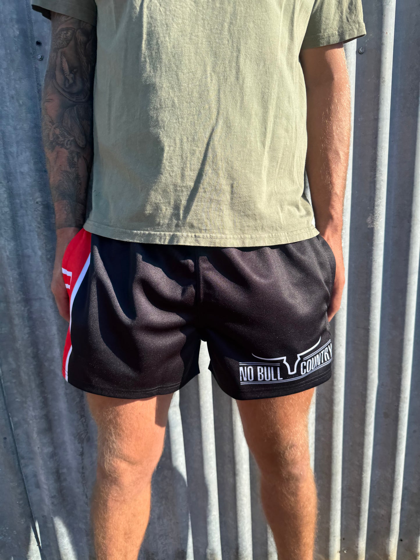 Moolort Footy Shorts Red/Black White