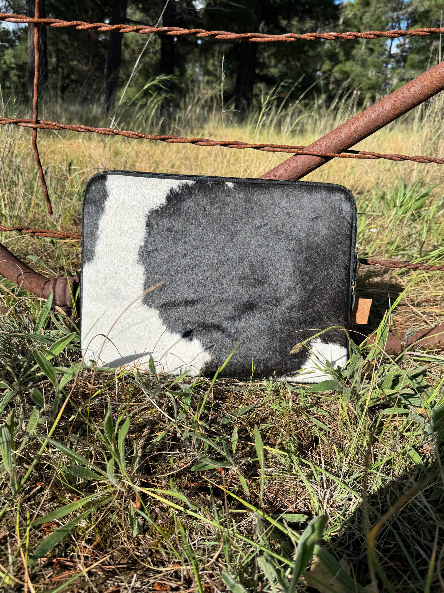 Laptop & Document Bag - Black & White L11222